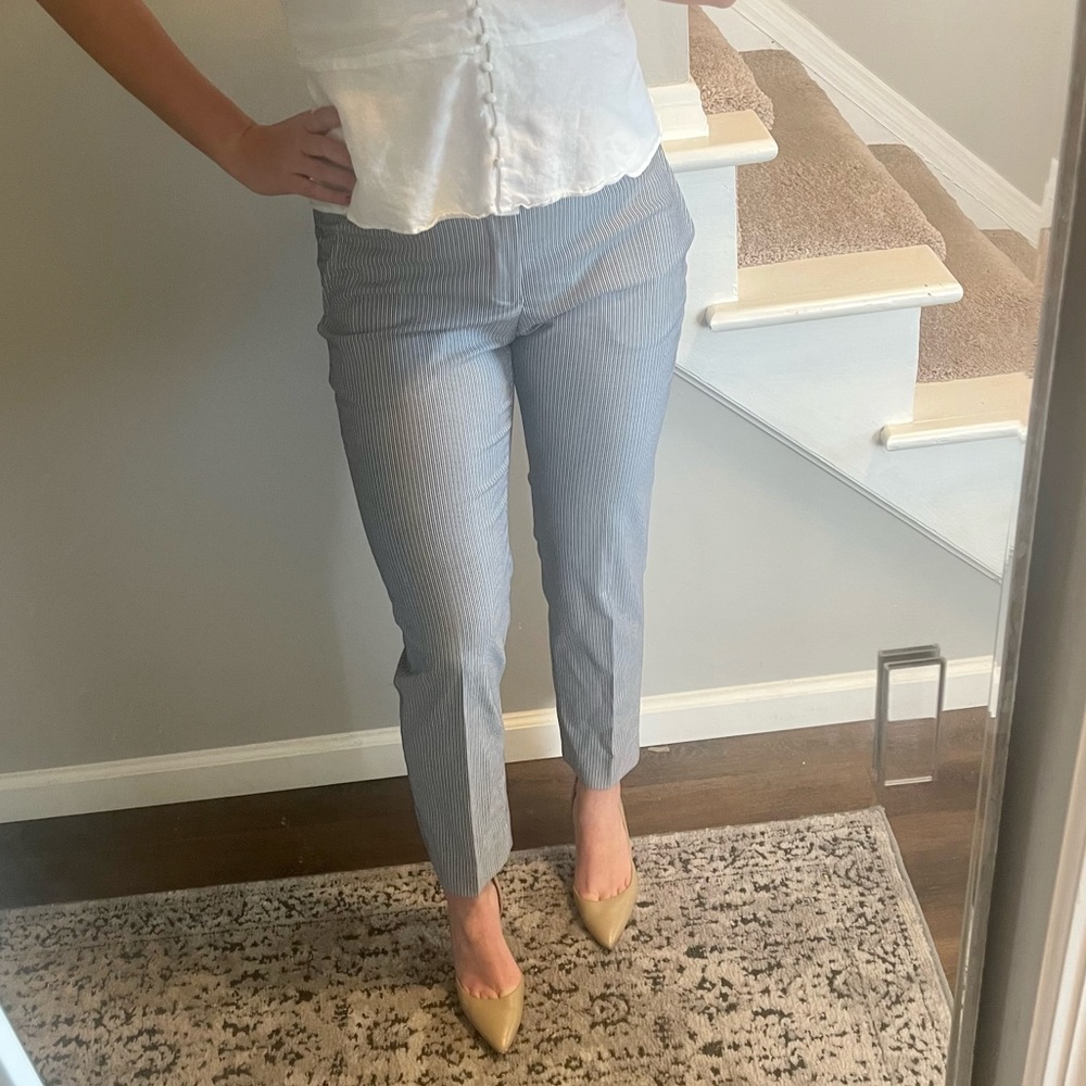 Banana Republic petite blue and white striped trousers. Brand new with tags on.